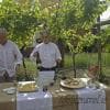 Degustazione dello spumante con il proprietario